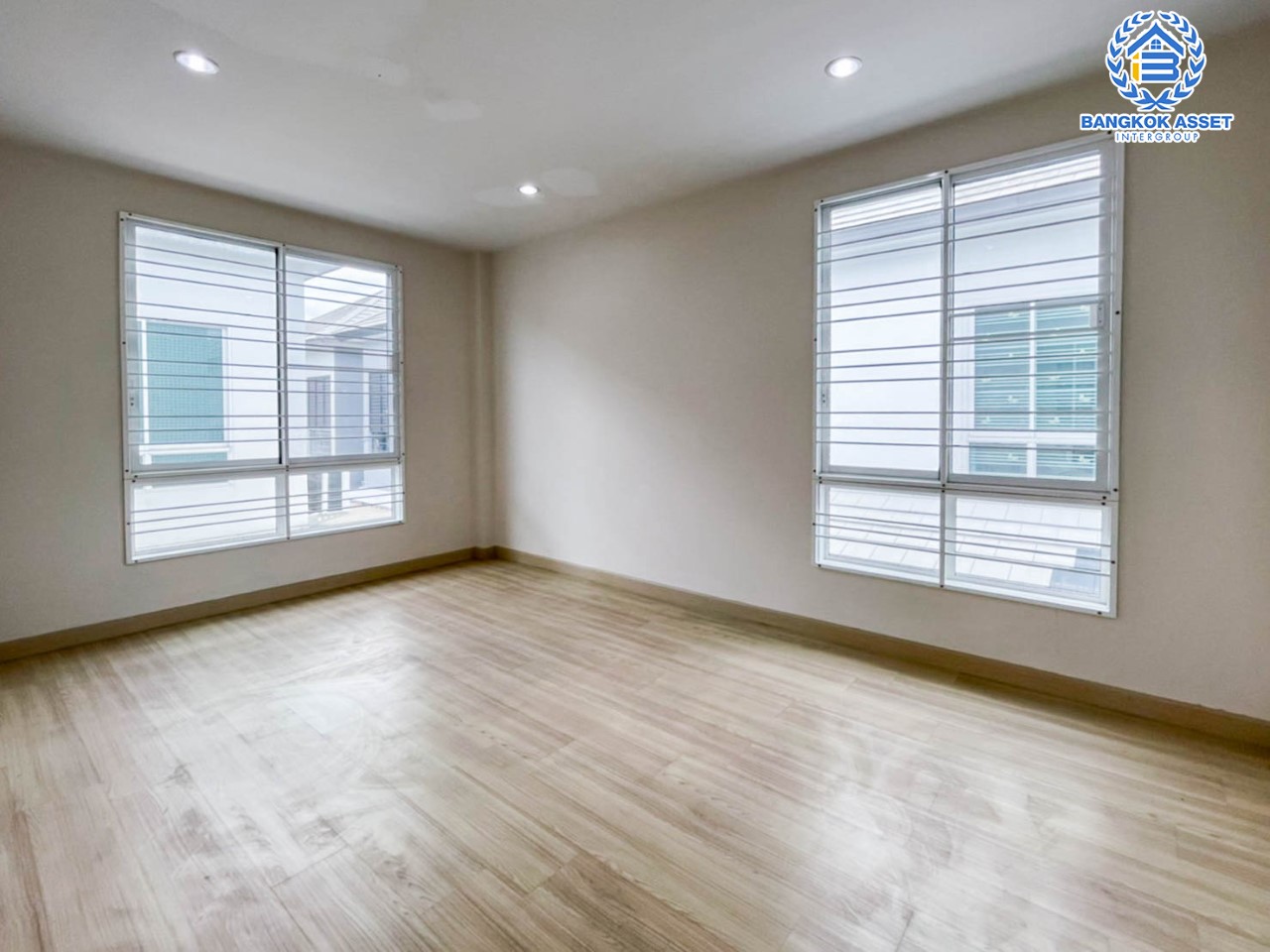 *****บ้านแฝดมือสอง ม.ทิพธนา เพชรเกษม 53 พร้อมรองรับทุกความสุข บนเนื้อที่ 40 ตร.ว. ฟังก์ชัน 4 ห้องนอน 3 ห้องน้ำ 2 ที่จอด บนทำเลใกล้ The Mall บางแค รถไฟฟ้าสายสีน้ำเงิน "สถานีบางแค" เชื่อมสู่ถนนกาญจนาภิเษก, ถนนเพชรเกษม, ถนนพุทธมณฑลสาย2